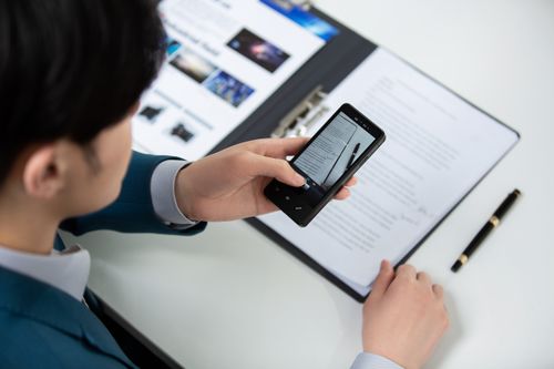 跨境溝通神器來了 涵蓋16大領域專業詞匯,訊飛雙屏翻譯機真香